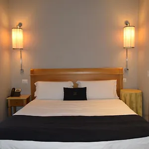 https://hotel-residenza-dei-quiriti-rome.it-romehotels.com