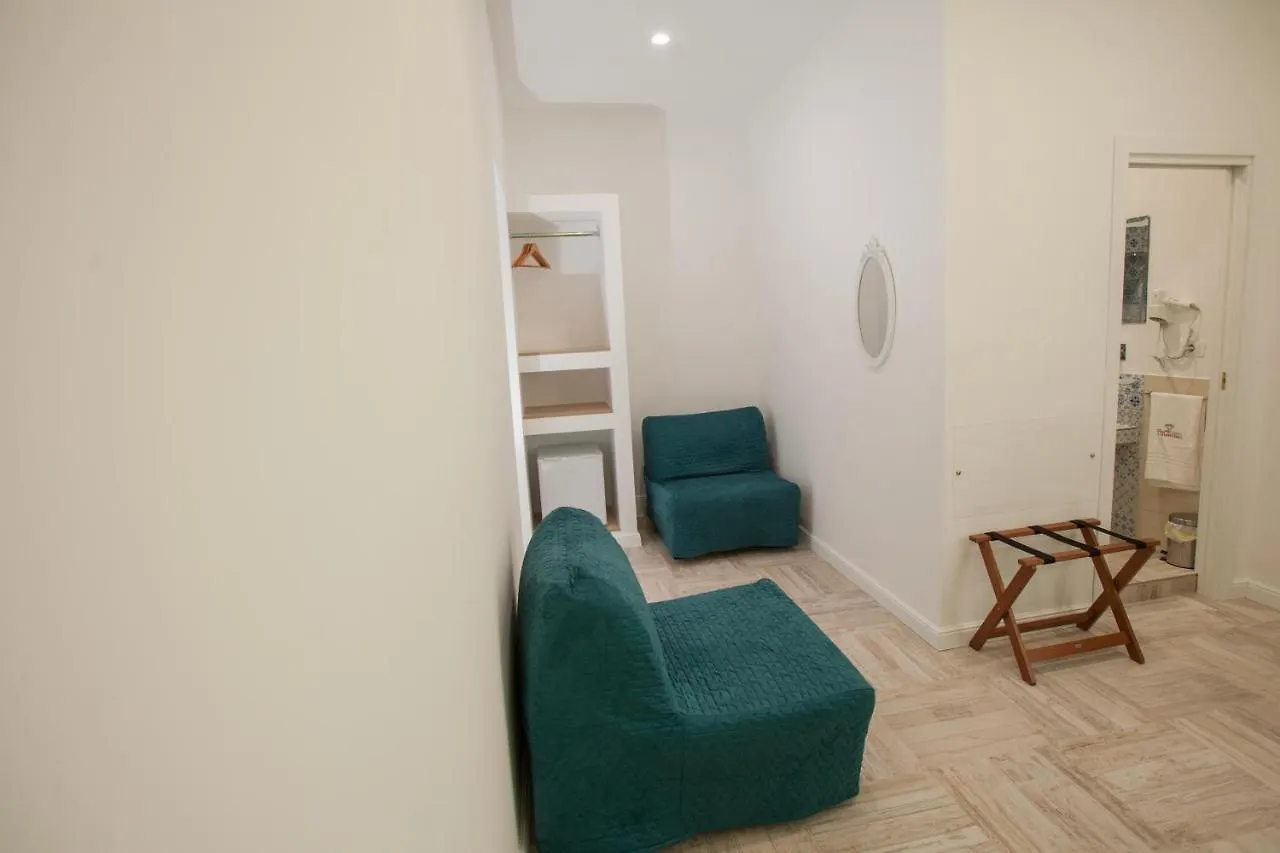Bed and Breakfast Il Gioiellino Art Nápoles 2*,  Italia